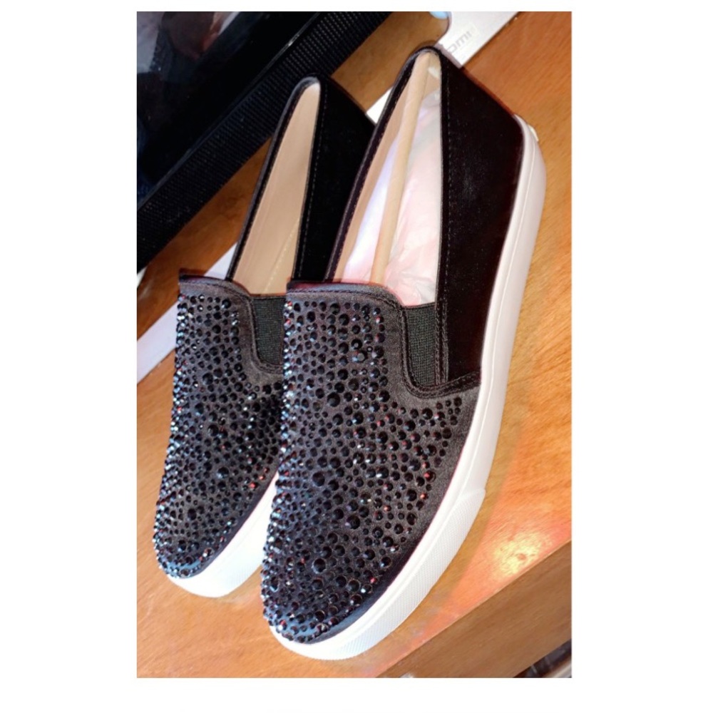 *Black Flats😍